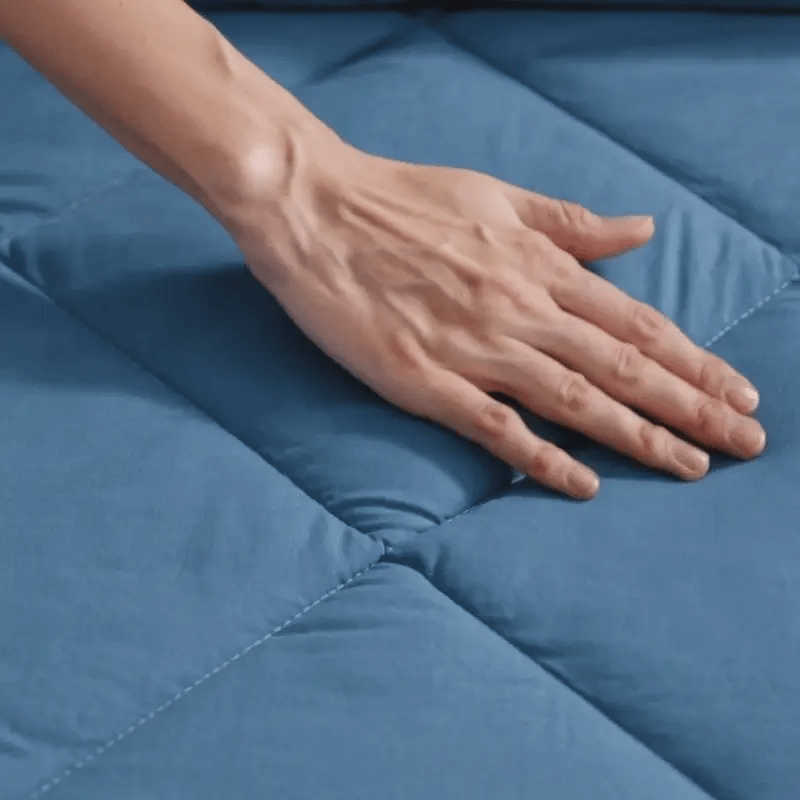 The duvet that adapts to you.